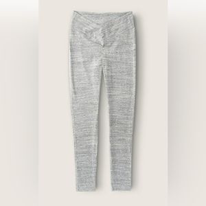 NWOT Victoria's Secret PINK High-Waist V Crossover Leggings in Full Length